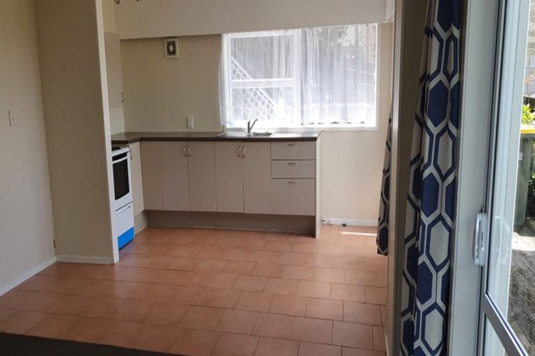 Photo of property in 1/223 Eskdale Road, Birkenhead, Auckland, 0626