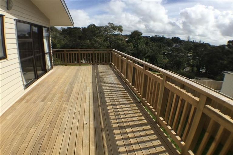 Photo of property in 213b Golf Road, Titirangi, Auckland, 0604