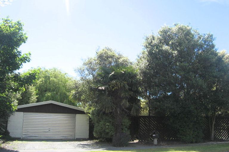 Photo of property in 4 Seneca Place, Burwood, Christchurch, 8083