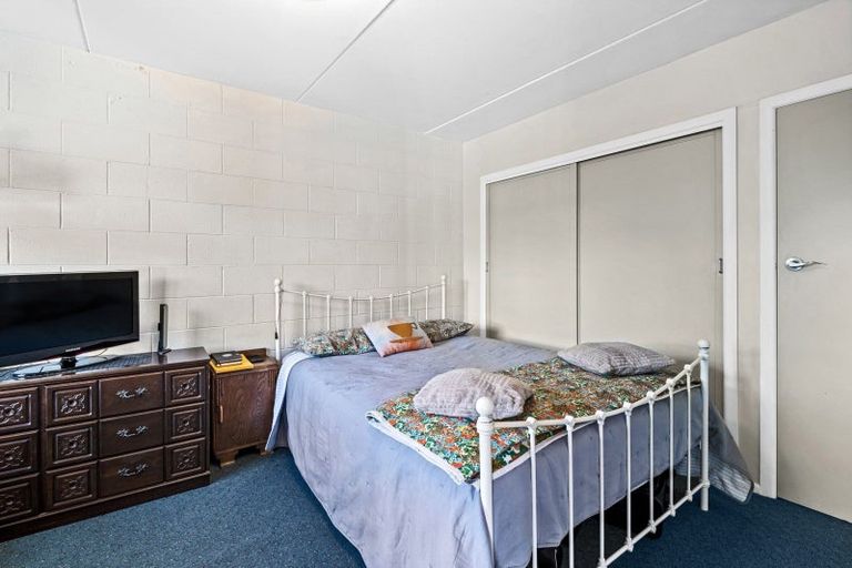 Photo of property in 8 Carrington Street, Lower Vogeltown, New Plymouth, 4310