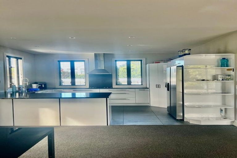 Photo of property in 39 Idris Road, Fendalton, Christchurch, 8052