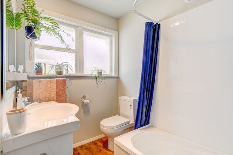 Photo of property in 3/31 Hillside Drive, Maoribank, Upper Hutt, 5018