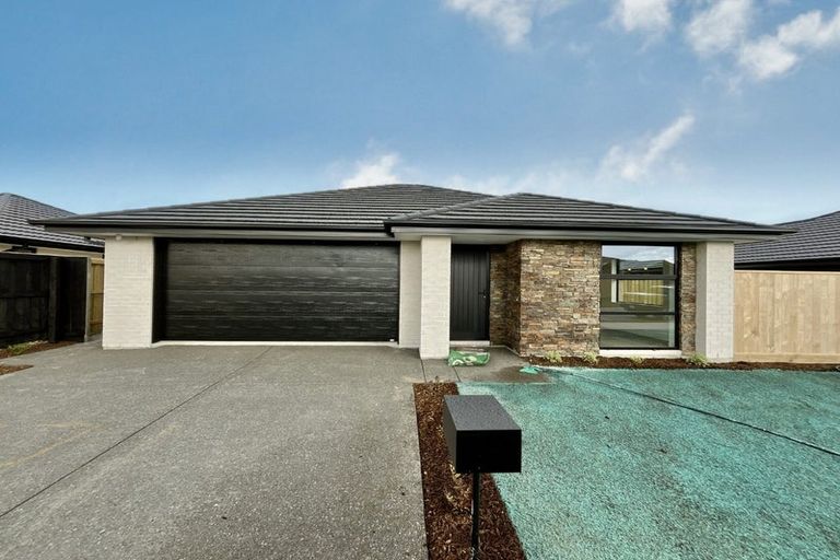 Photo of property in 7 Coach Way, Rolleston, 7614