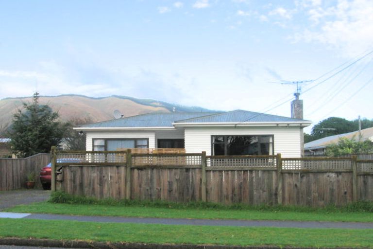Photo of property in 24b Utauta Street, Waikanae, 5036