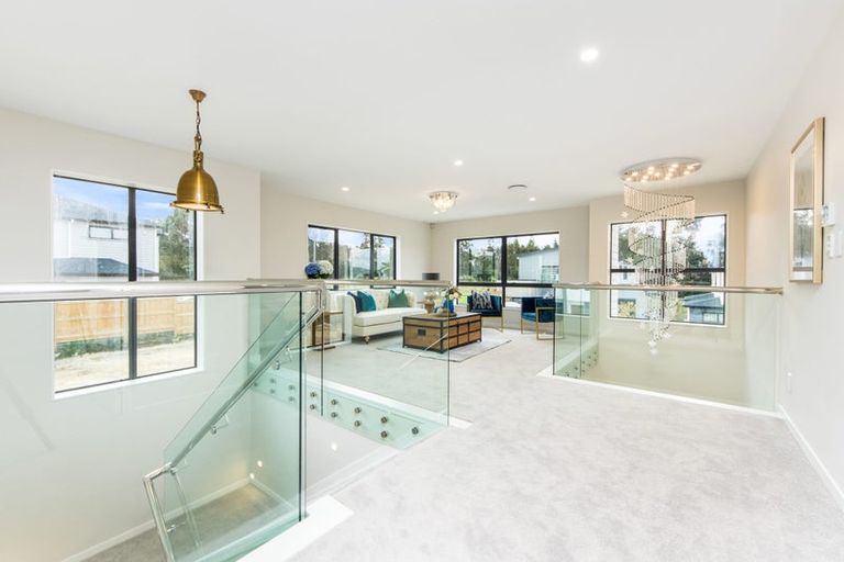 Photo of property in 19 Thomas Rielly Avenue, Hobsonville, Auckland, 0616