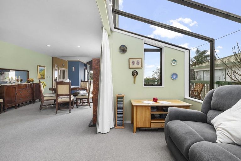 Photo of property in 39 Alec Craig Way, Gulf Harbour, Whangaparaoa, 0930