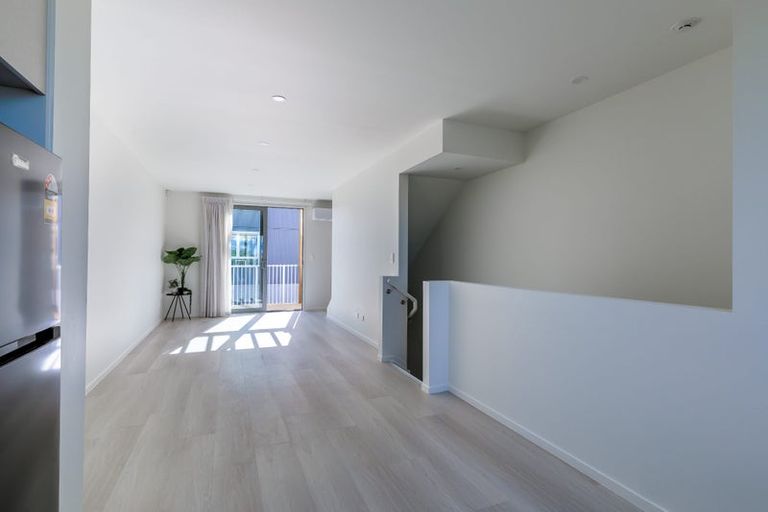 Photo of property in 7/2 Moor Avenue, Te Atatu Peninsula, Auckland, 0610