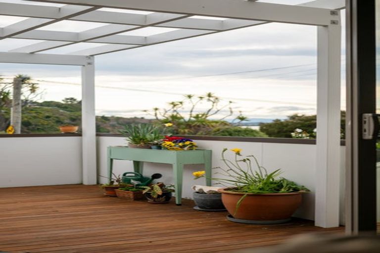 Photo of property in 29 Moncks Spur Road, Redcliffs, Christchurch, 8081