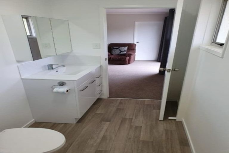 Photo of property in 64 Glenvar Road, Torbay, Auckland, 0630