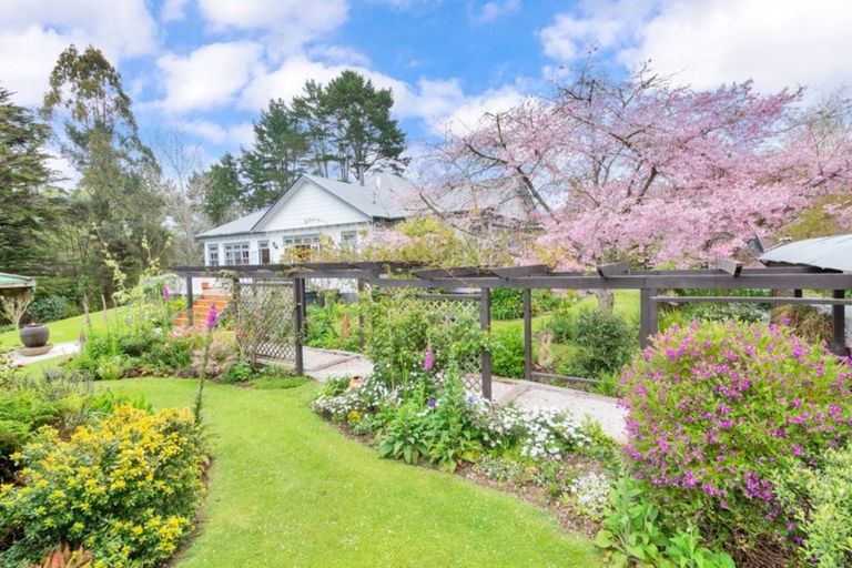 Photo of property in 297 Inland Road, Helensville, 0875