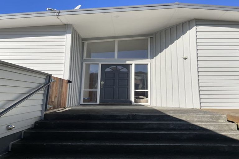 Photo of property in 4 Chorley Grove, Churton Park, Wellington, 6037