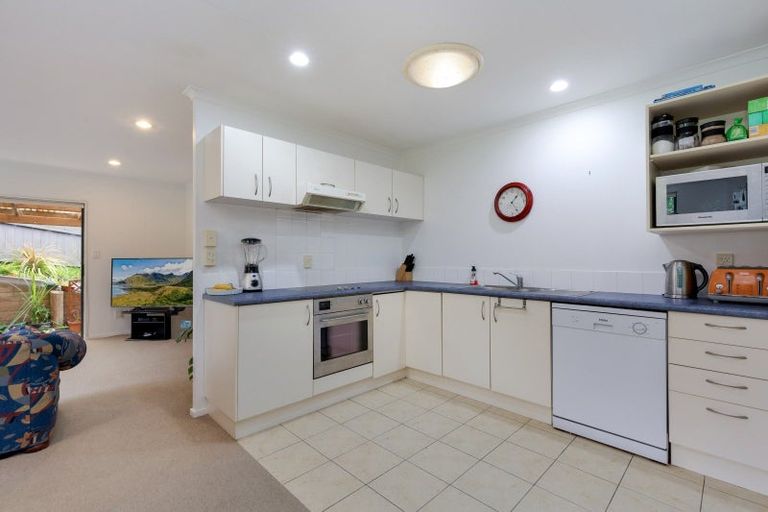 Photo of property in 30 Les Marston Place, Pukekohe, 2120