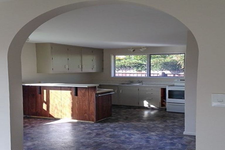 Photo of property in 42 Chipping Lane, Redwood, Christchurch, 8051
