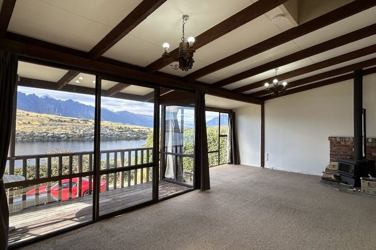 Photo of property in 15a Sunrise Lane, Queenstown, 9300