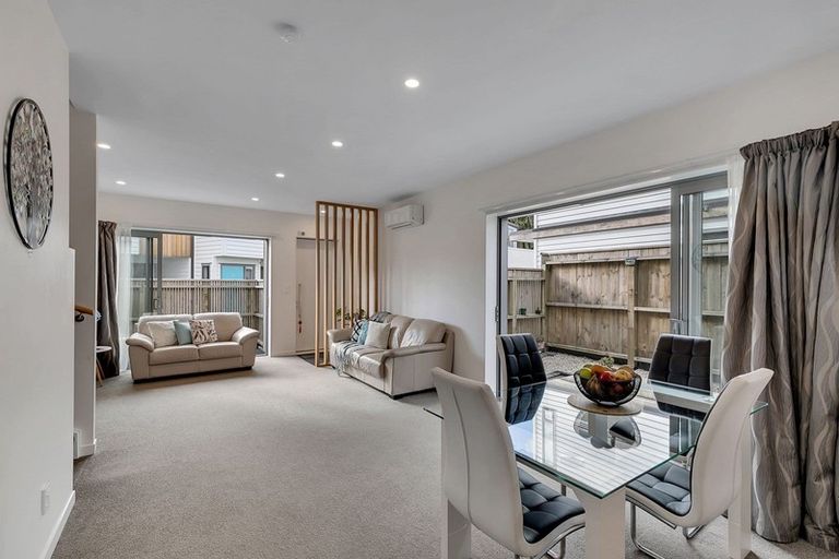 Photo of property in 7u9 Handyside Street, Tawa, Wellington, 5028