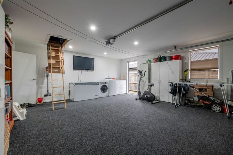 Photo of property in 1 Long Melford Road, Awapuni, Palmerston North, 4412