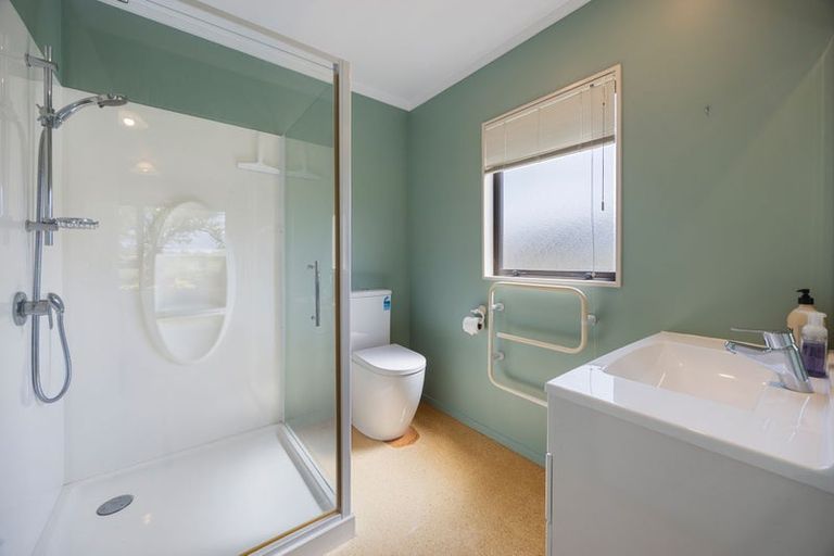 Photo of property in 8 Rimmington Drive, Hamilton Lake, Hamilton, 3204