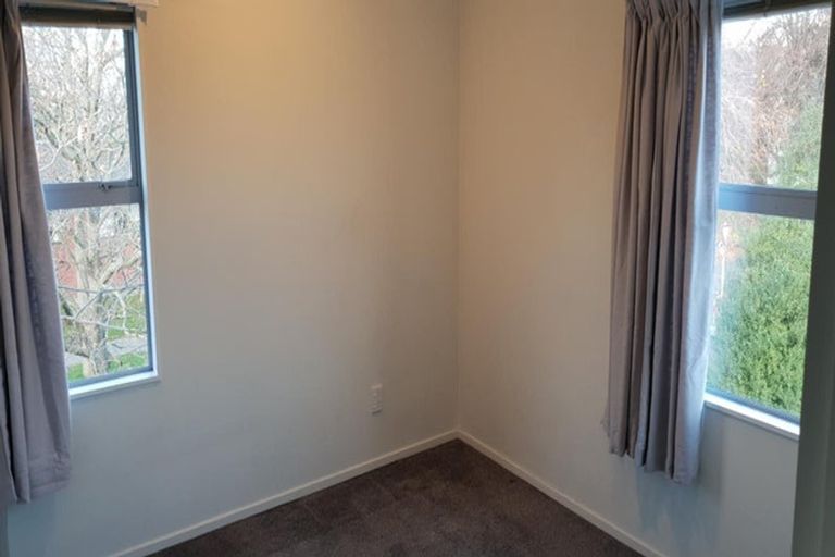 Photo of property in 1/3 Grove Road, Addington, Christchurch, 8024