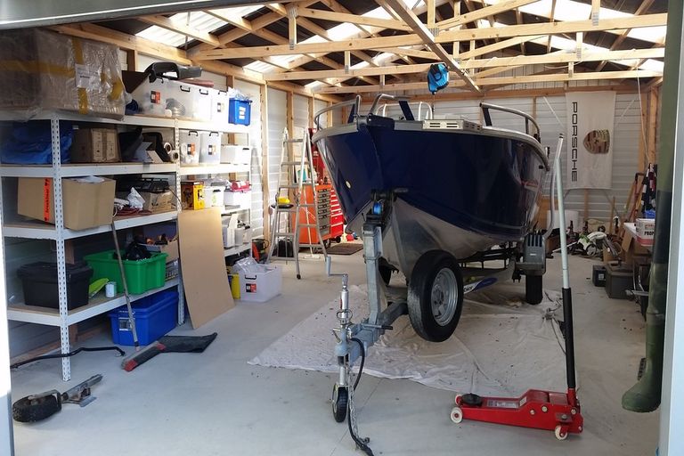 Photo of property in 25 Hand Road, Helensville, 0800