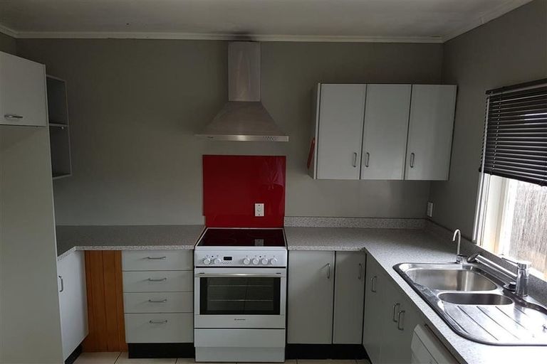 Photo of property in 75 Helvetia Road, Pukekohe, 2120