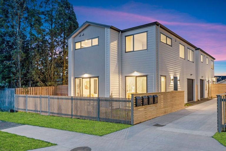 Photo of property in 3a Raupapa Street, Northcote, Auckland, 0627