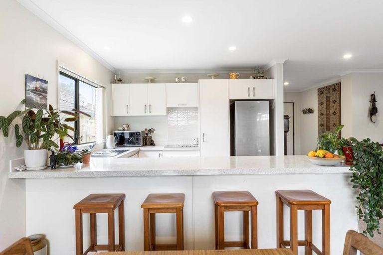 Photo of property in 5 Beragh Place, East Tamaki, Auckland, 2016