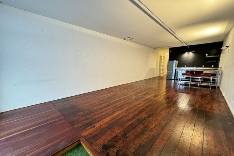 Photo of property in 3/20 Egmont Street, Te Aro, Wellington, 6011