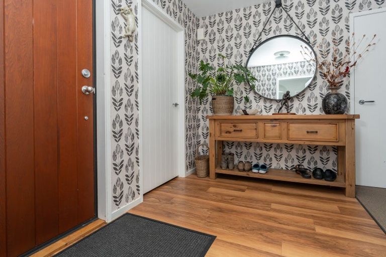 Photo of property in 5a Waikowhai Place, Raglan, 3225