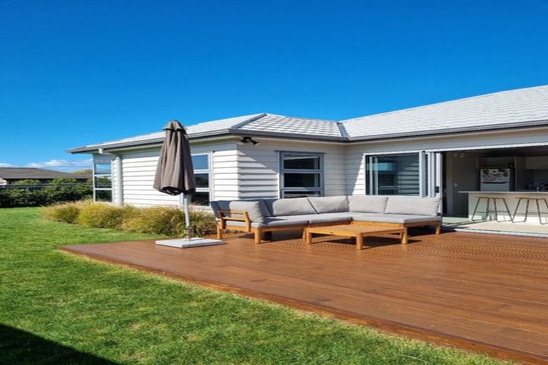 Photo of property in 46 Staithes Drive North, Whitby, Porirua, 5024