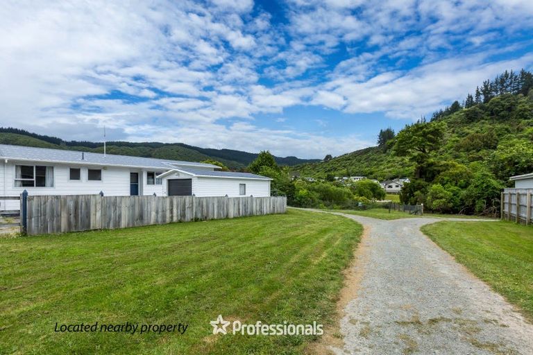 Photo of property in 71f2/ Gemstone Drive, Birchville, Upper Hutt, 5018