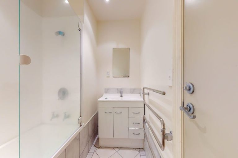 Photo of property in Renwick Apartments, 99u7 Dixon Street, Te Aro, Wellington, 6011