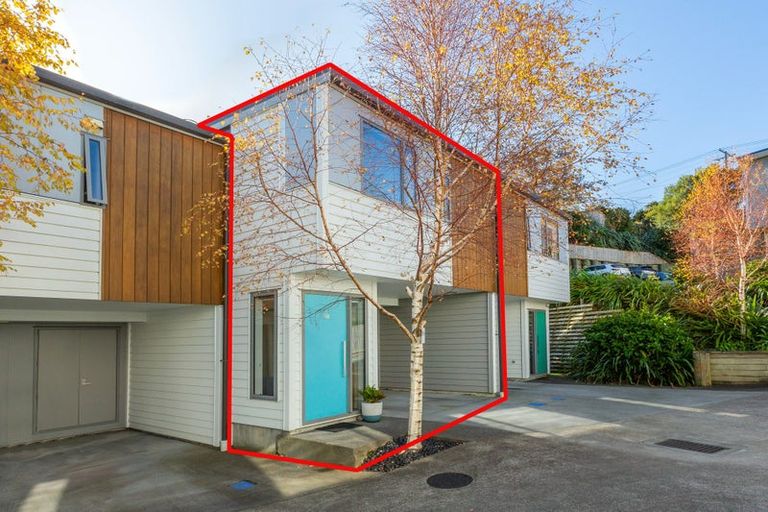 Photo of property in 14/7 Handyside Street, Tawa, Wellington, 5028