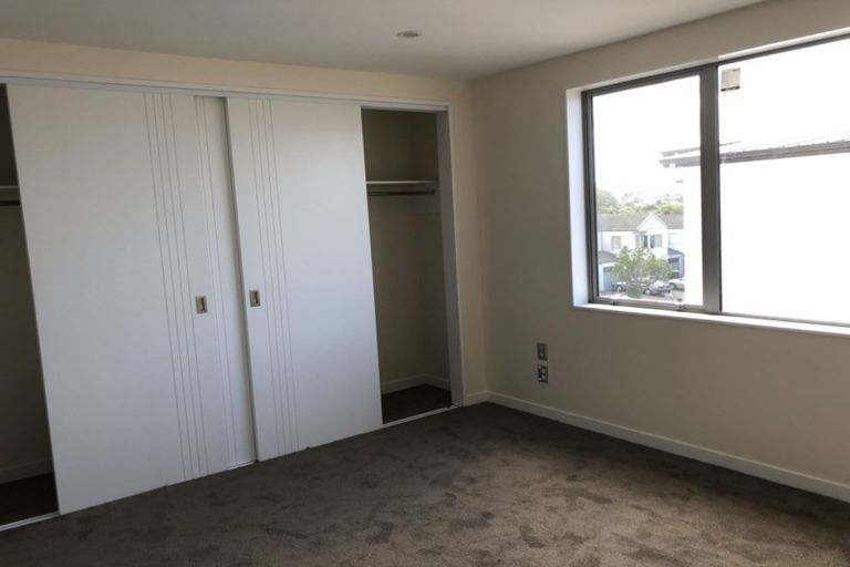 Photo of property in 30 Nephrite Lane, Henderson, Auckland, 0610