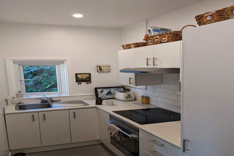 Photo of property in 8/71 Garden Road, Northland, Wellington, 6012