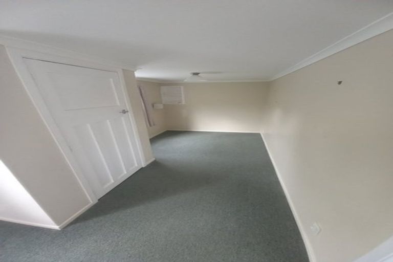 Photo of property in 14 Humphries Street, Greytown, 5712