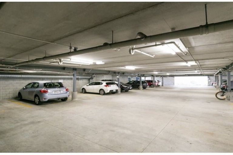 Photo of property in Luxford Villas, 113/72u Herald Street, Berhampore, Wellington, 6023