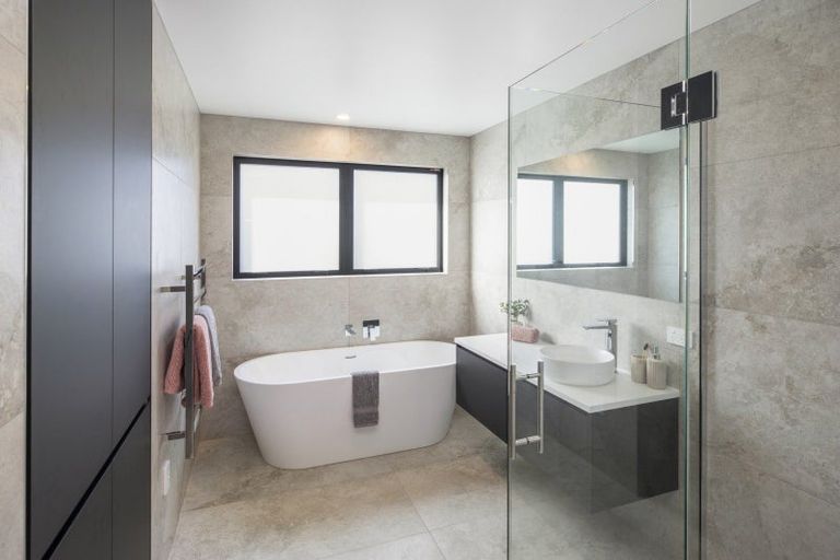 Photo of property in 2/61 Murray Place, St Albans, Christchurch, 8014