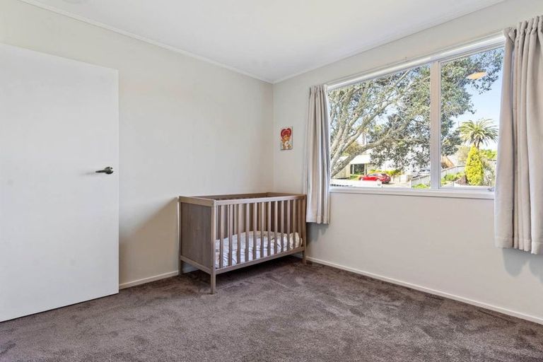 Photo of property in 13 Tree View Avenue, Glenfield, Auckland, 0629