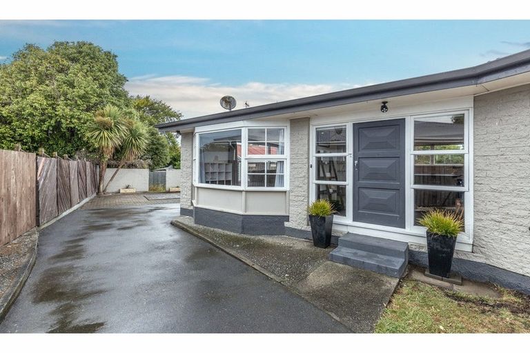 Photo of property in 17 Opal Place, Casebrook, Christchurch, 8051