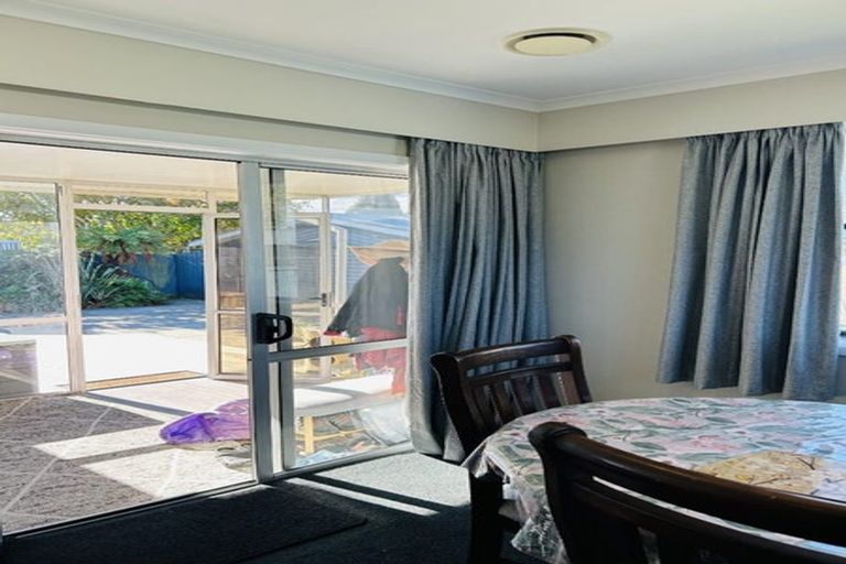 Photo of property in 91 Warren Crescent, Hillmorton, Christchurch, 8025