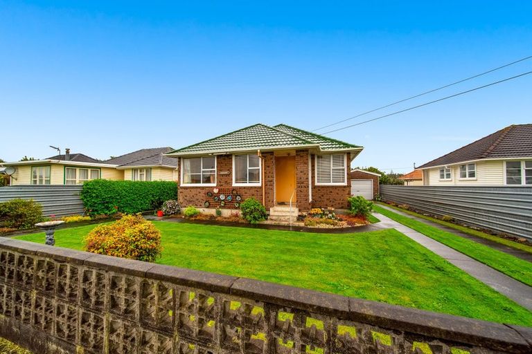 Photo of property in 277 South Road, Hawera, 4610