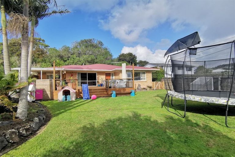 Photo of property in 22 Forest Glen, Orewa, 0931