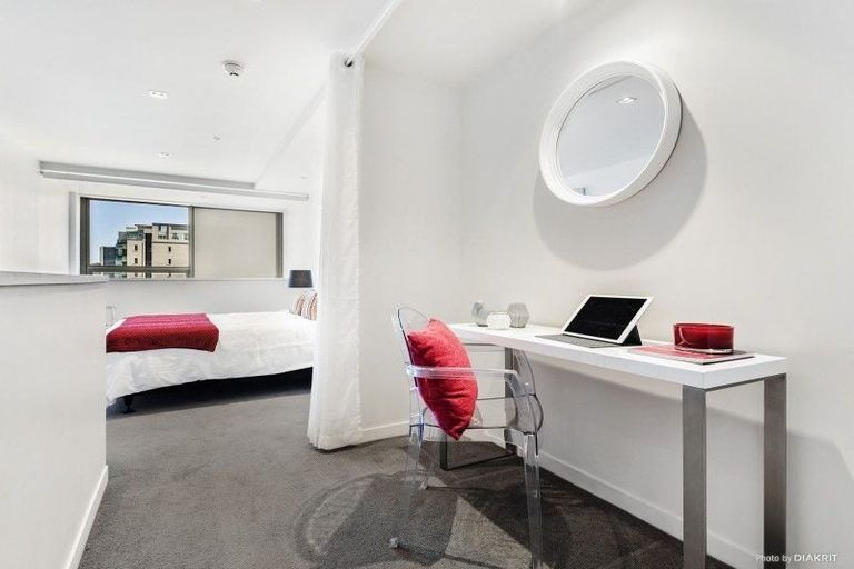 Photo of property in Monument Apartments, 3b/245 Wakefield Street, Te Aro, Wellington, 6011