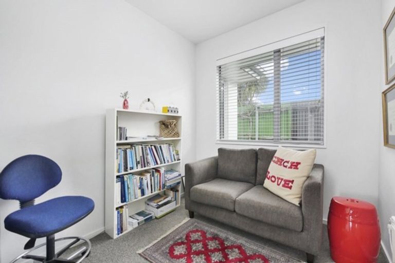 Photo of property in 14a Claxton Place, Saint Martins, Christchurch, 8022