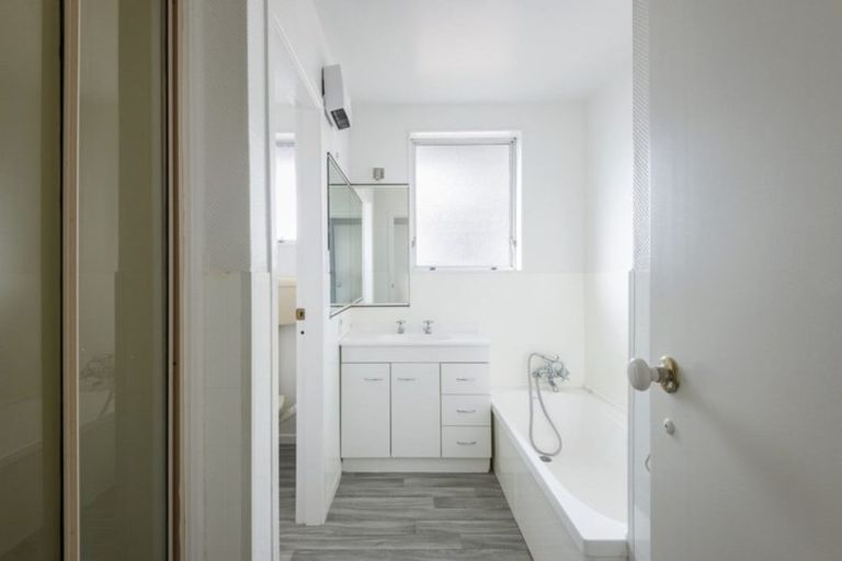 Photo of property in 4 Lamorna Road, Parklands, Christchurch, 8083