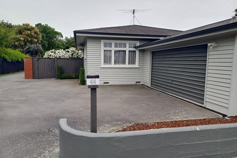 Photo of property in 44 Nortons Road, Avonhead, Christchurch, 8042