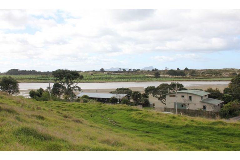 Photo of property in 286 Cove Road, Waipu, 0582