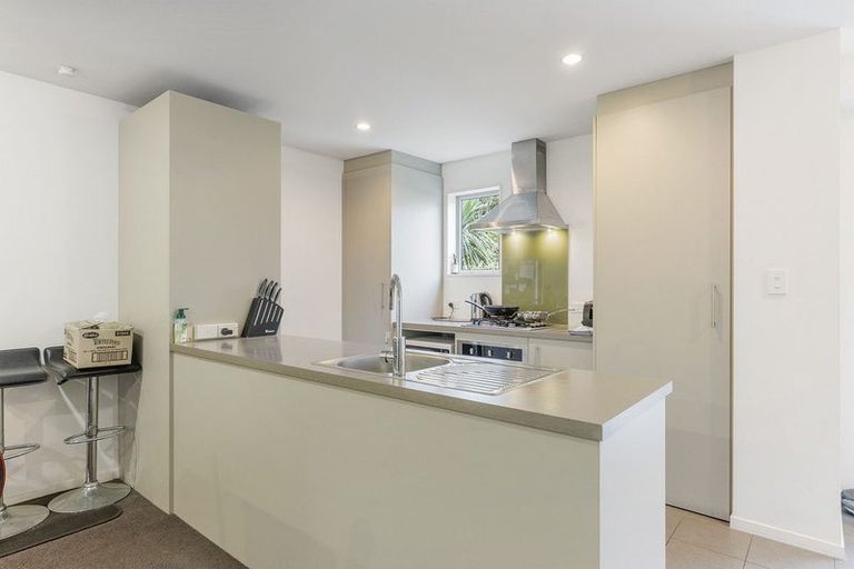 Photo of property in 2/2 Chelmsford Street, Ngaio, Wellington, 6035