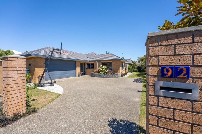Photo of property in 92 Regent Drive, Paraparaumu Beach, Paraparaumu, 5032