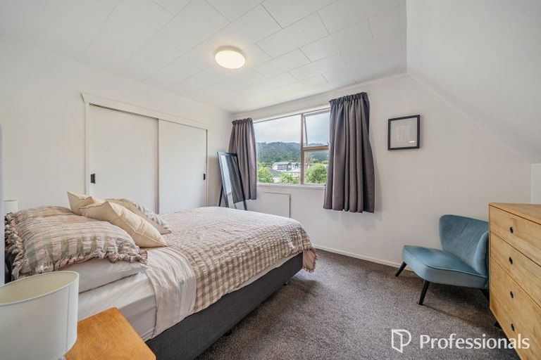 Photo of property in 3d Kopara Grove, Stokes Valley, Lower Hutt, 5019